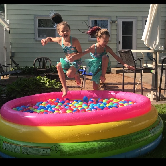 Welcome to Our Closet - Picture 3 of 8